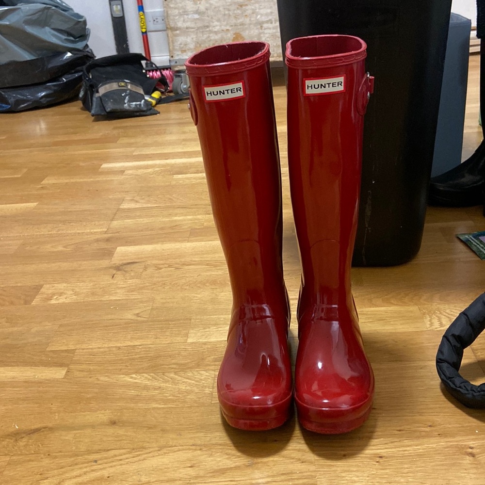 Hunter Boots US 7 (Red)